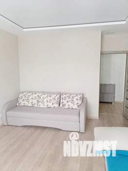 1-к квартира, посуточно, 40м2, 9/9 этаж