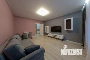 2-к квартира, посуточно, 60м2, 3/8 этаж