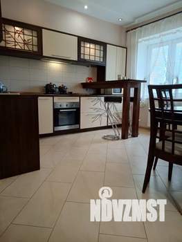 3-к квартира, посуточно, 76м2, 2/6 этаж