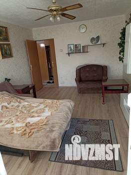 Студия квартира, посуточно, 38м2, 4/5 этаж