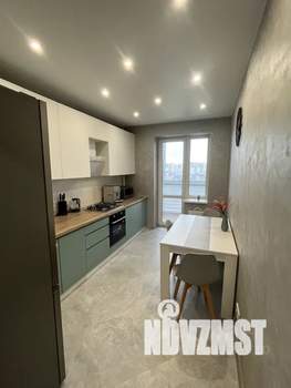 1-к квартира, посуточно, 38м2, 6/9 этаж