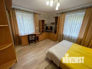 3-к квартира, посуточно, 90м2, 1/3 этаж
