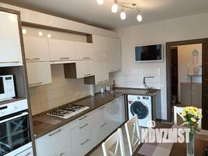 1-к квартира, посуточно, 42м2, 4/10 этаж