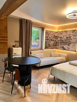 Студия квартира, посуточно, 30м2, 1/3 этаж