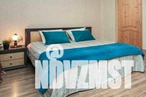 3-к квартира, посуточно, 102м2, 1/1 этаж