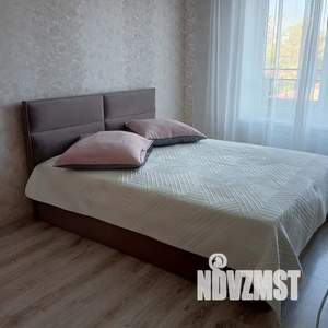 1-к квартира, посуточно, 39м2, 2/10 этаж