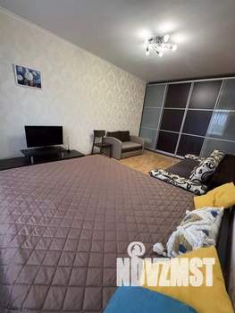 1-к квартира, посуточно, 38м2, 1/1 этаж