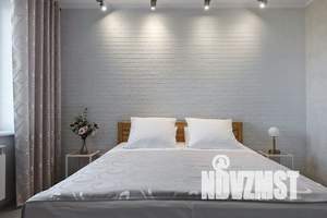 1-к квартира, посуточно, 42м2, 8/8 этаж