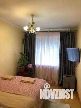 2-к квартира, посуточно, 43м2, 3/5 этаж