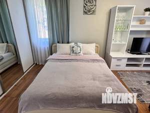 1-к квартира, посуточно, 35м2, 4/5 этаж