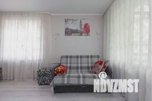 2-к квартира, посуточно, 45м2, 3/5 этаж