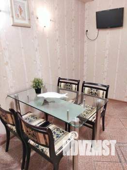 3-к квартира, посуточно, 102м2, 1/1 этаж