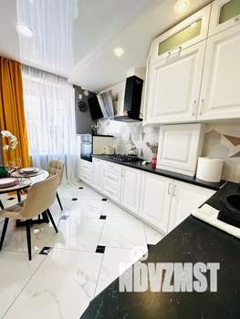 2-к квартира, посуточно, 65м2, 8/10 этаж