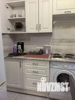 Студия квартира, посуточно, 35м2, 2/4 этаж