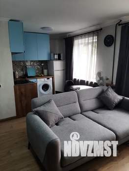 Студия квартира, посуточно, 37м2, 3/4 этаж