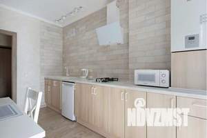 1-к квартира, посуточно, 40м2, 6/8 этаж