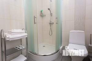 1-к квартира, посуточно, 50м2, 1/2 этаж