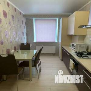 1-к квартира, посуточно, 35м2, 2/7 этаж