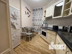 3-к квартира, посуточно, 81м2, 1/1 этаж