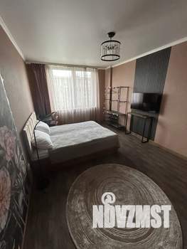 1-к квартира, посуточно, 42м2, 7/13 этаж