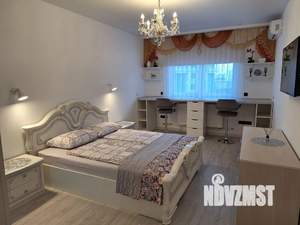 1-к квартира, посуточно, 43м2, 7/10 этаж