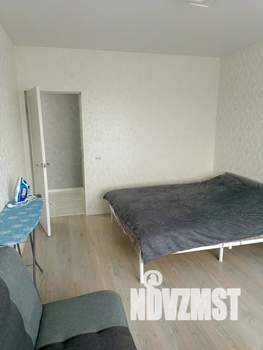 1-к квартира, посуточно, 39м2, 2/10 этаж