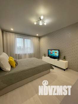 1-к квартира, посуточно, 39м2, 6/10 этаж