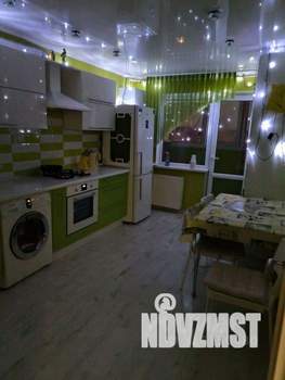 1-к квартира, посуточно, 58м2, 1/1 этаж