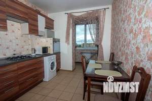 1-к квартира, посуточно, 40м2, 9/10 этаж