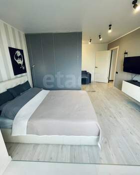 1-к квартира, на длительный срок, 49м2, 8/10 этаж