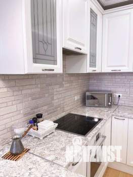 1-к квартира, посуточно, 53м2, 1/1 этаж