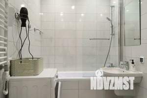 1-к квартира, посуточно, 40м2, 5/8 этаж