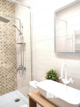 1-к квартира, посуточно, 44м2, 1/1 этаж