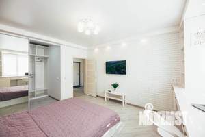 1-к квартира, посуточно, 40м2, 7/9 этаж