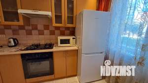 2-к квартира, посуточно, 65м2, 1/5 этаж