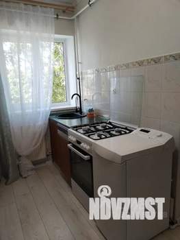 2-к квартира, посуточно, 40м2, 3/3 этаж