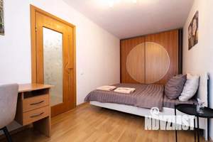 2-к квартира, посуточно, 47м2, 1/1 этаж