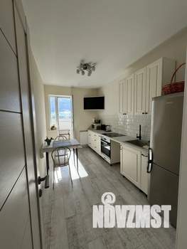 1-к квартира, посуточно, 40м2, 7/17 этаж