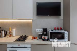 1-к квартира, посуточно, 37м2, 8/10 этаж