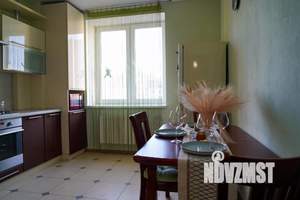 1-к квартира, посуточно, 60м2, 1/1 этаж