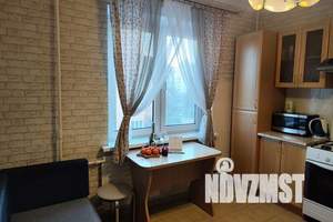 1-к квартира, посуточно, 39м2, 6/9 этаж