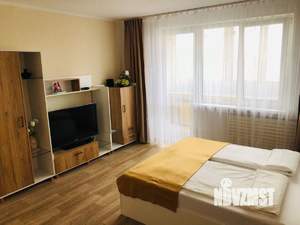 1-к квартира, посуточно, 40м2, 9/10 этаж