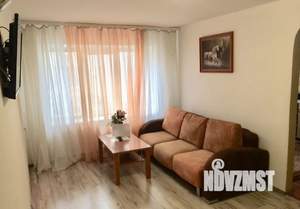 3-к квартира, посуточно, 65м2, 2/6 этаж