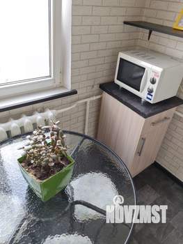 1-к квартира, посуточно, 33м2, 9/9 этаж
