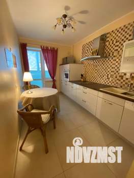 1-к квартира, посуточно, 42м2, 6/9 этаж