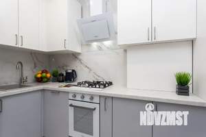 1-к квартира, посуточно, 35м2, 6/9 этаж