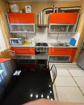 3-к квартира, на длительный срок, 63м2, 9/10 этаж