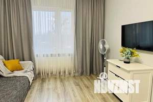 1-к квартира, посуточно, 40м2, 6/9 этаж