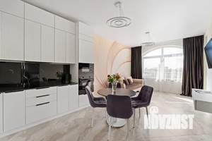 1-к квартира, посуточно, 57м2, 4/15 этаж