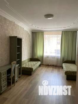 3-к квартира, посуточно, 97м2, 1/4 этаж